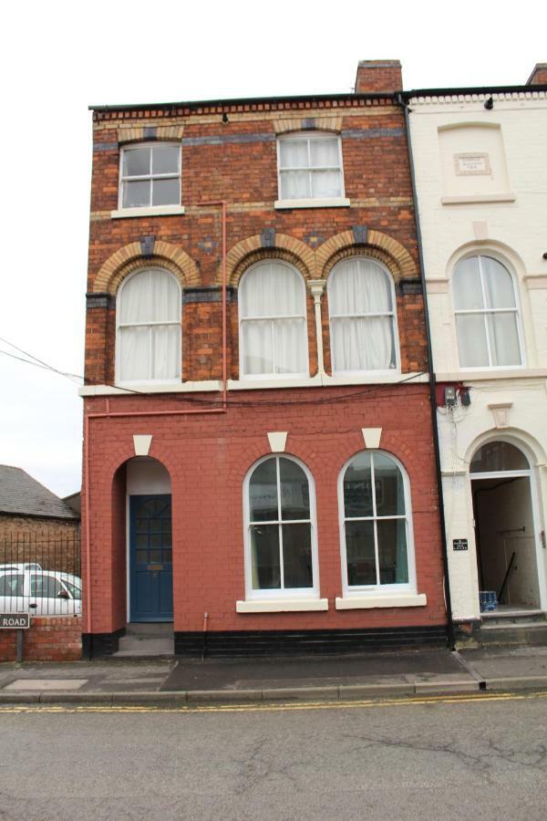 Ferienwohnung Georgian Town Flat Oswestry Exterior foto